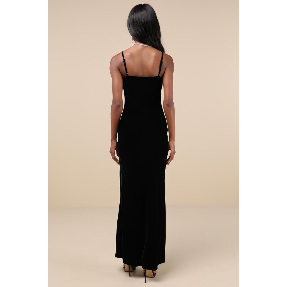 NWT Lulus Kissable Beauty Black Velvet Sleeveless Maxi Dress Banquet Gala Sz M - Picture 3 of 9